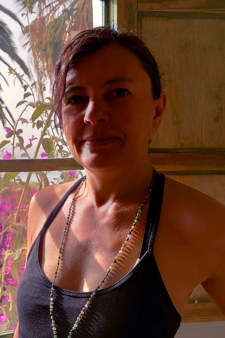 Daniela Ladwig beim Yoga auf den Kanaren – Shiatsu-Intensivkurs